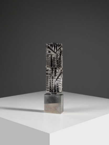 Arnaldo Pomodoro (1926) - STELE PER MONTEDISON - Silver-plated bronze and chrome-plated brass -